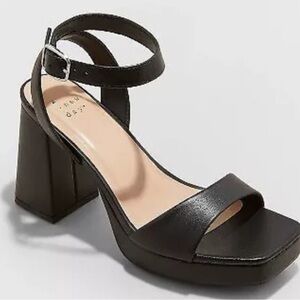 a new day women’s size 6 black platform heels